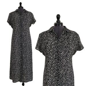 Vintage Short-Sleeved Button-Down Floral Dress